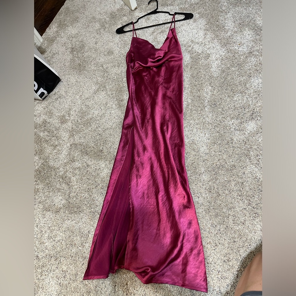 Walk The Line Midi Dress Magenta